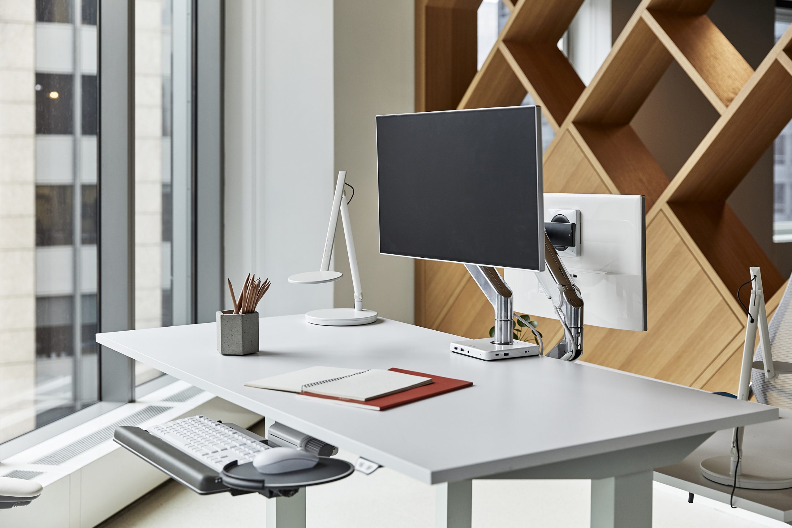Humansolution Sit Stand